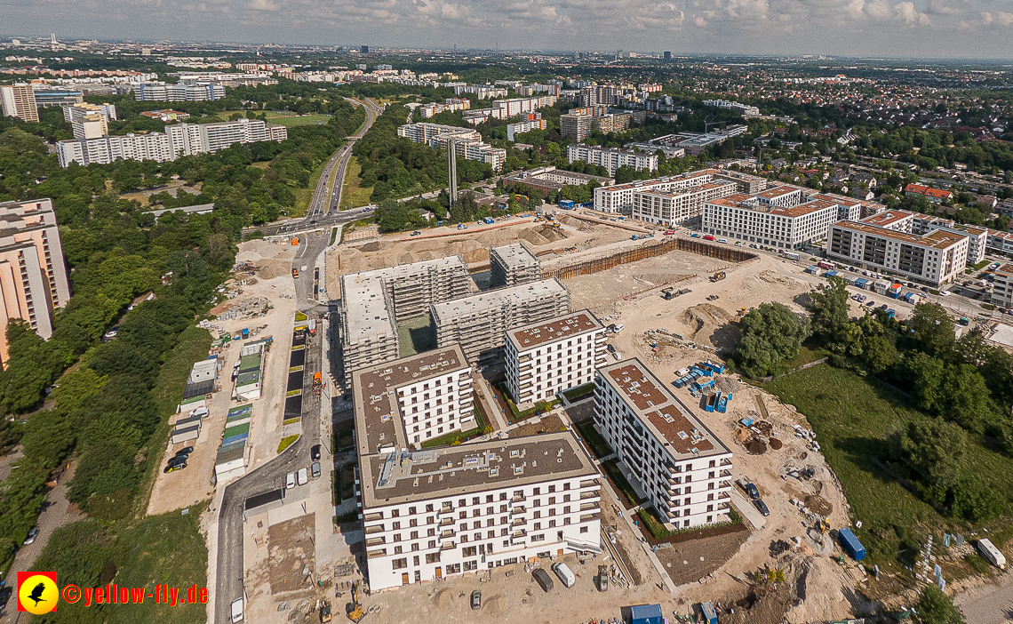 07.06.2023 - Aktuelle Luftbilder aus dem Alexisquartier und Pandion Verde in Neuperlach in München